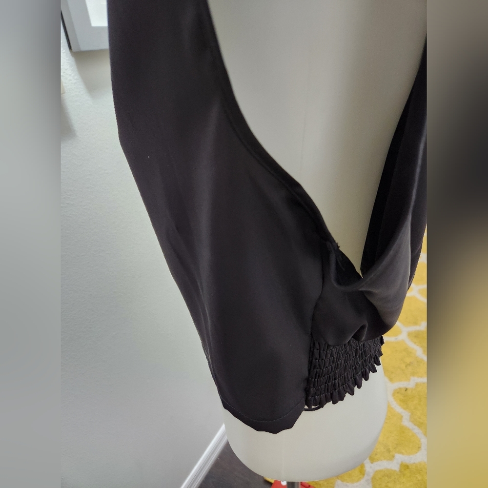 Top - Picture 3 of 5